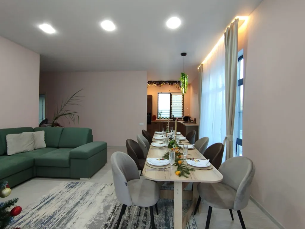 4-комнатный Дом