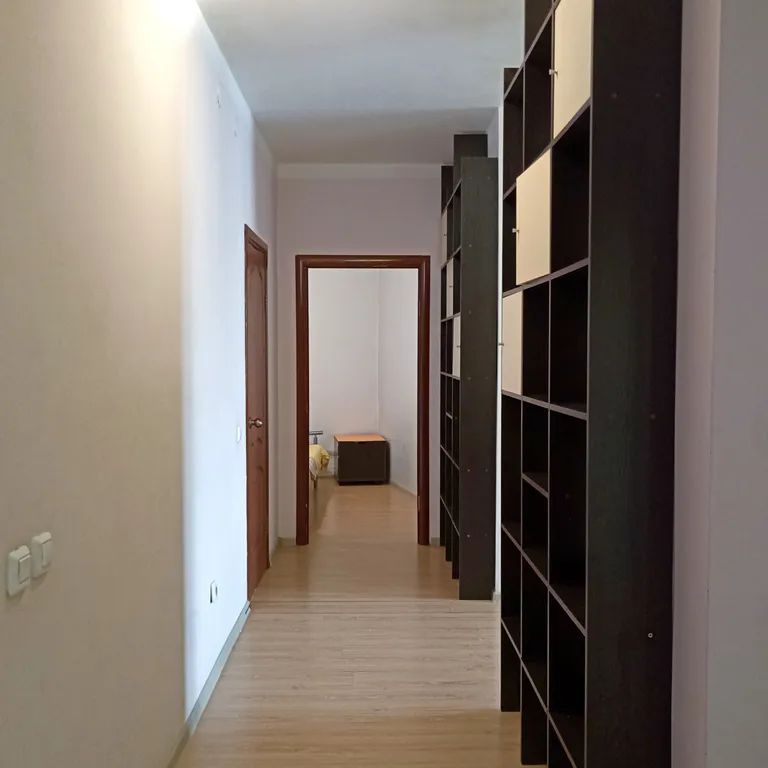 Просторная квартира для коллективов и большой семьи в центре