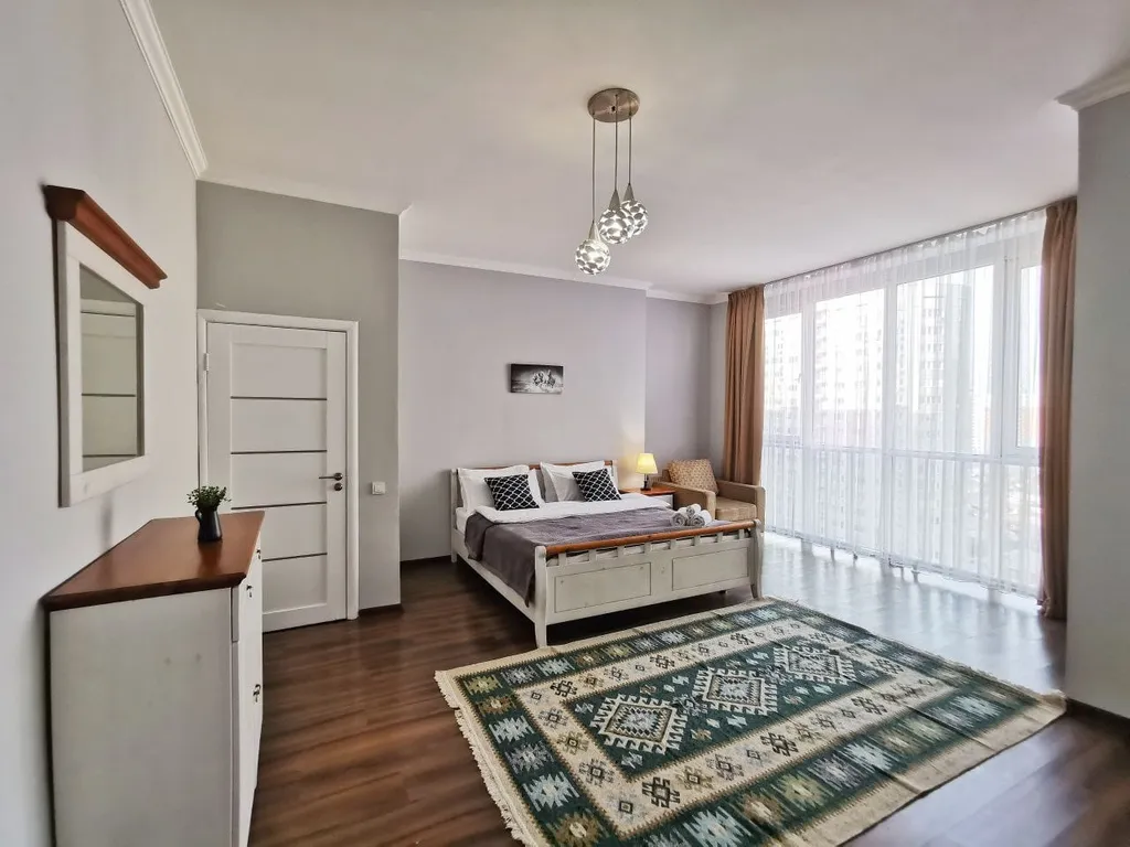 Квартира 3-комнатная Манхеттен — аренда посуточно в Алматы