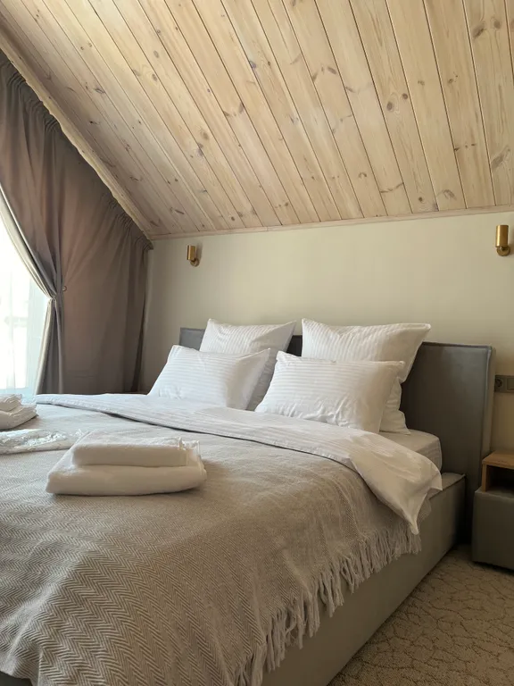 Дом в современном стиле с видом на горы