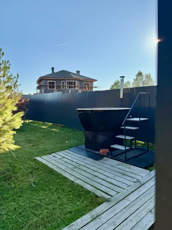 Уютный дом с чаном