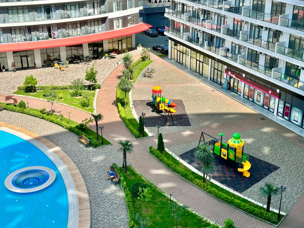 Квартира Студия с двумя кроватями, бассейн + парковка, white sails — Батуми