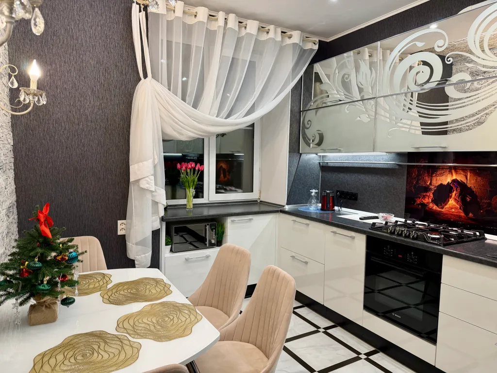 Уютная и теплая квартира квартира в центре города — аренда посуточно в Череповец