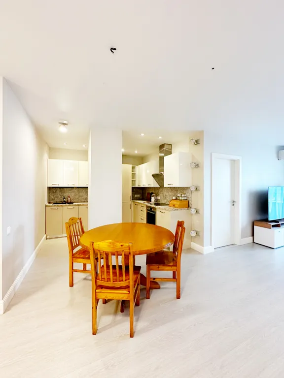 Стильная 3-комнатная квартира рядом с центром