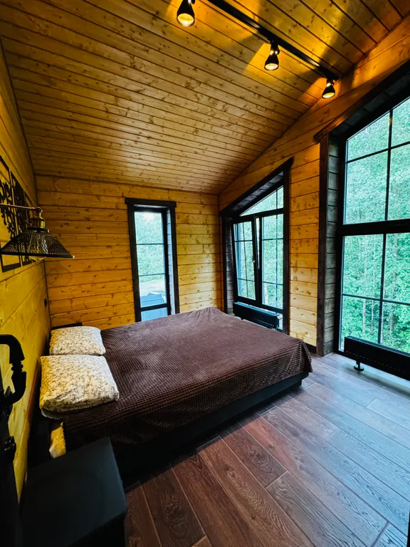 Домик в лесу с русской баней