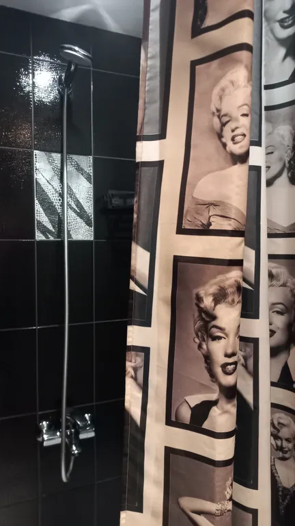 Уютная квартира - студия в центре города на площади Победы