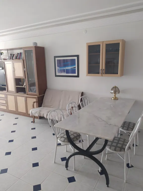 Большая квартира напротив пляжа Клеопатра