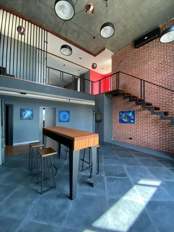 Двухуровневые апартаменты