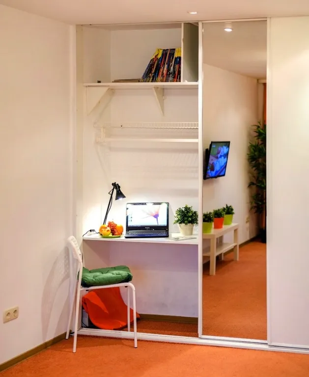 "Rent70" на Пирогова 7 Жить в центре студенческой жизни, Университеты!