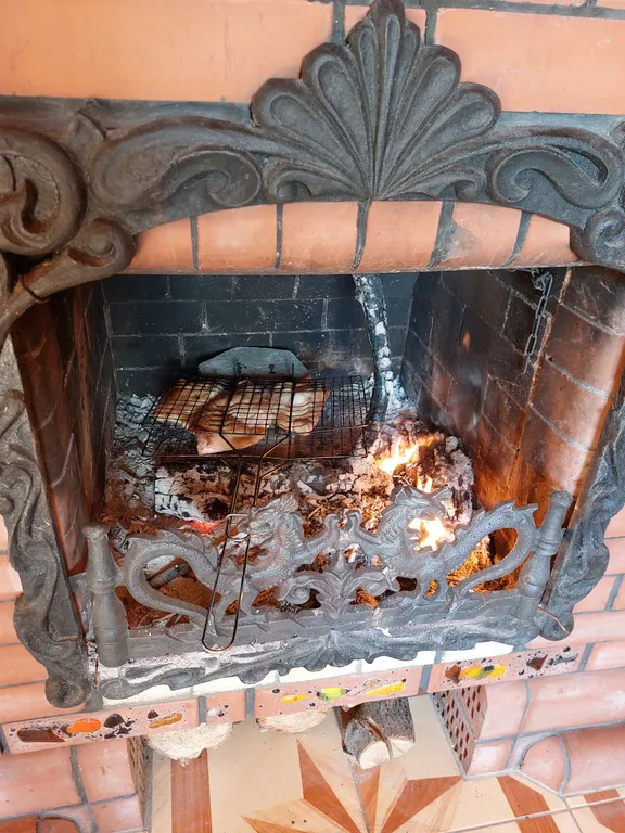 Уютный коттедж с камином и банькой