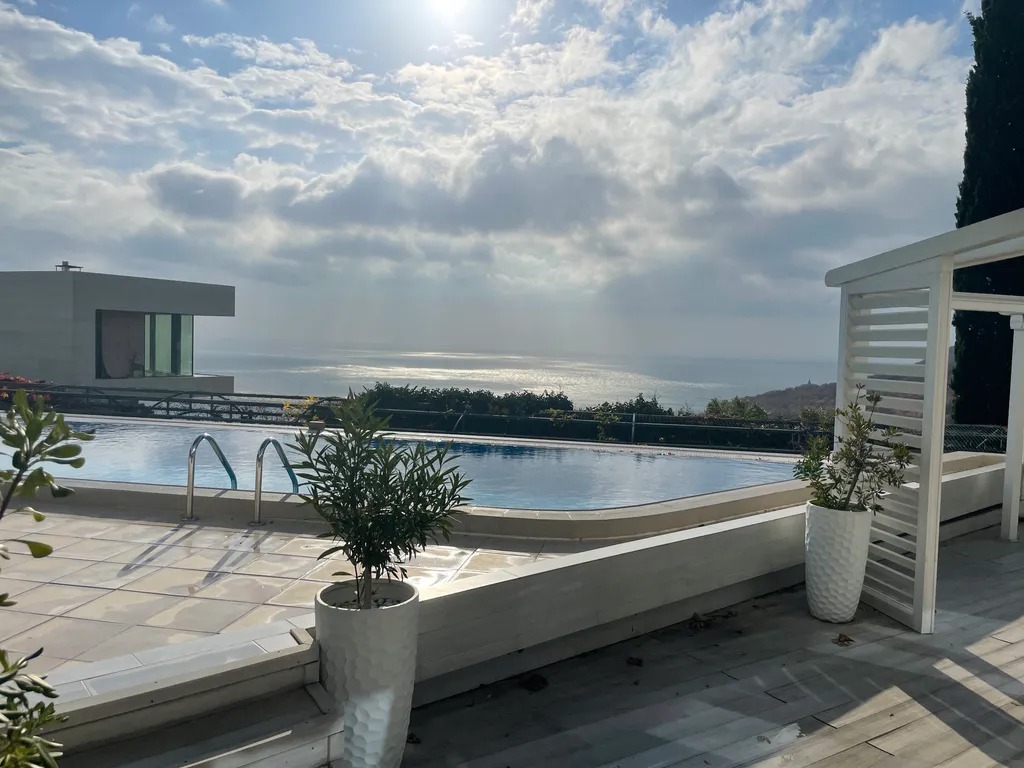 Квартира Апартаменты с видом на море и горы — аренда посуточно в Ореанда