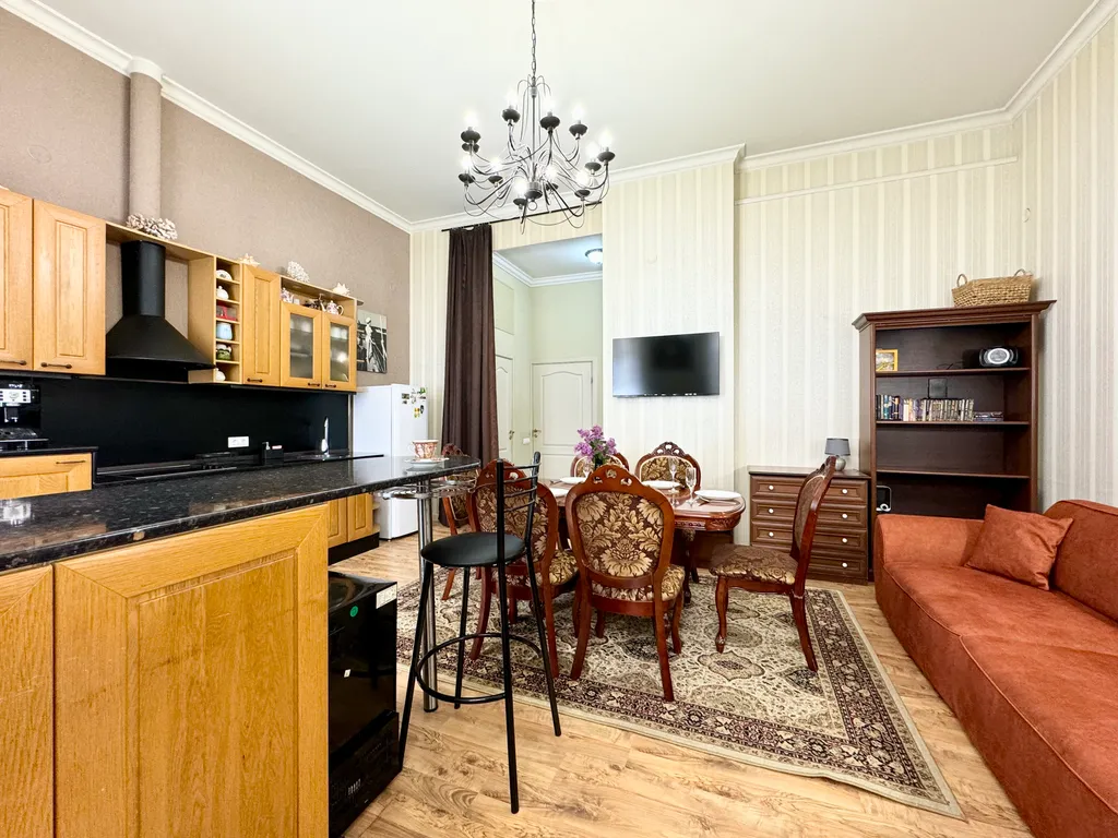 Квартира Просторная квартира возле Эрмитажа - 3 спальни, 2 санузла, парковка — Санкт-Петербург