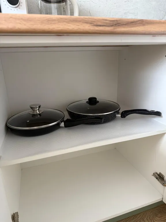 Новая квартира в центре города с видом на город и гору Змейку