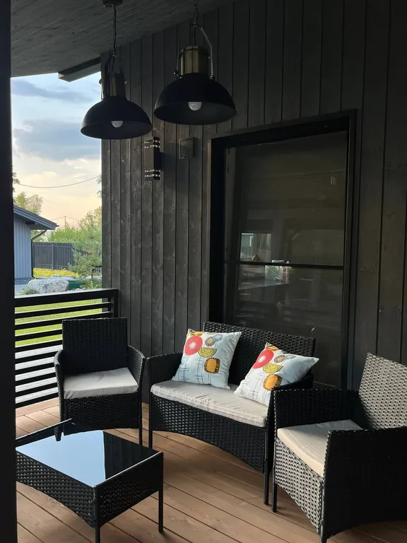 Роскошный коттедж на берегу озера