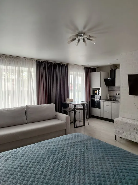 Квартира Квартира Светлая, уютная, современная студия — Красноярск