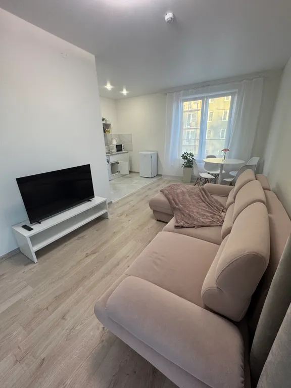 Уютная студия с видом на озеро