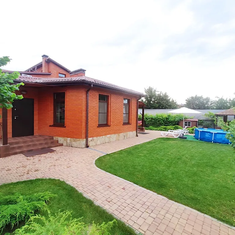 Коттедж Уютный дом для семейного отдыха — аренда посуточно в Ейск