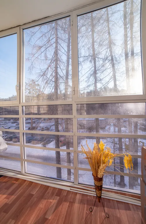 Студия с балконом на Анатолия Муранова 12 для двоих