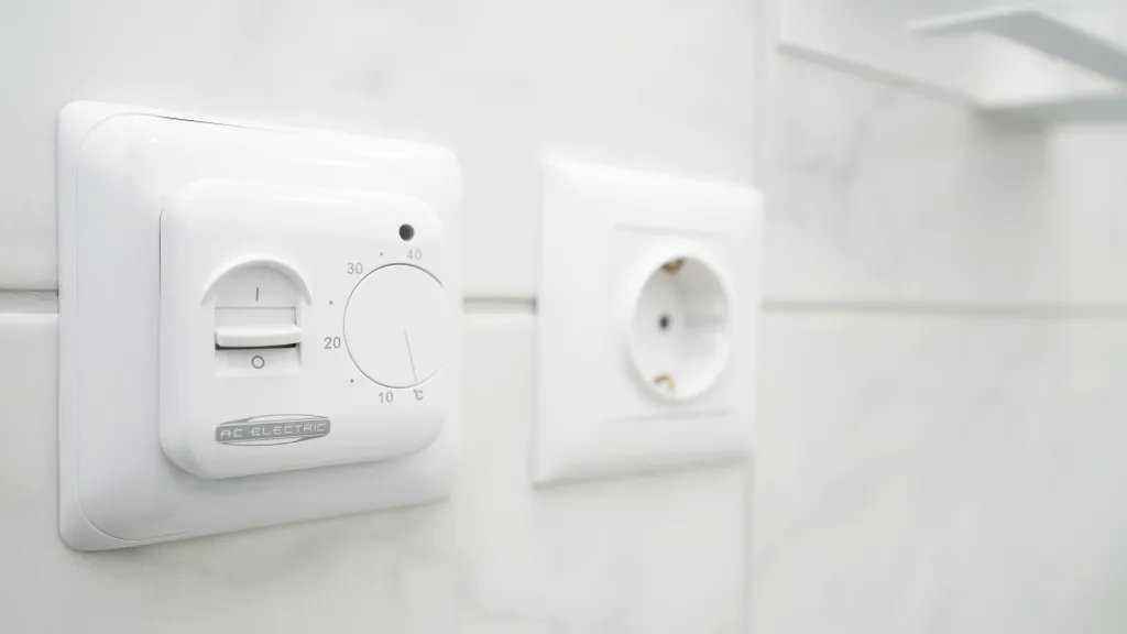 Красивая и уютная студия вблизи метро рядом с центром города