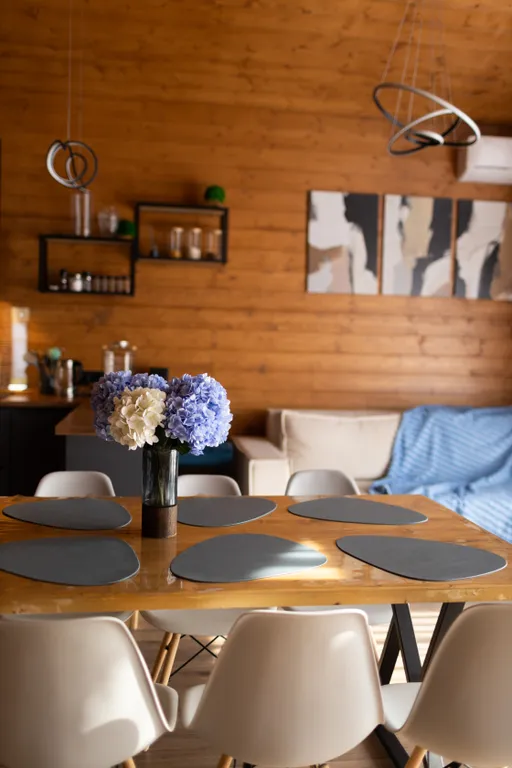 Коттедж Просторный загородный дом с мансардой, баней и горячим чаном — Воскресенское