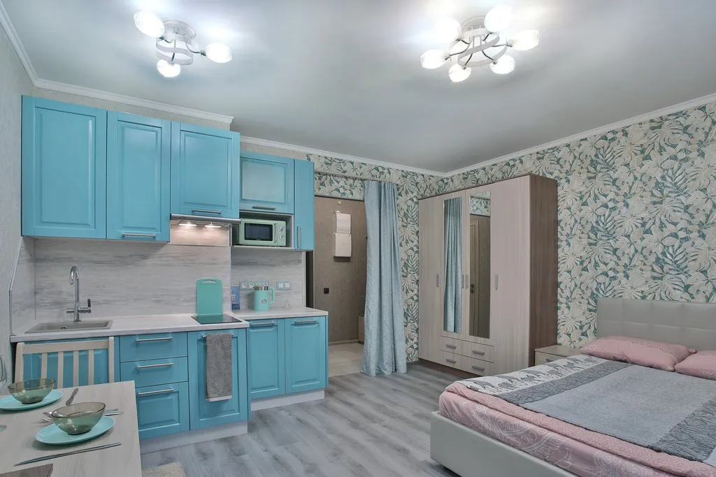 Lux Blue apartment с ванной и большим ТВ (1ый ЖК от метро, 700 метров)