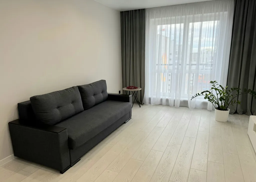 Уютная квартира с панорамными окнами