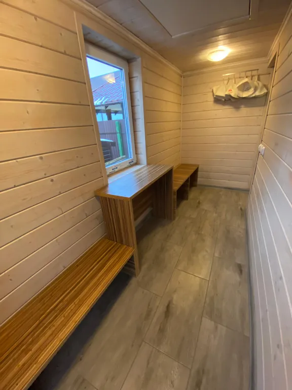 Дом с баней, джакузи и летним бассейном