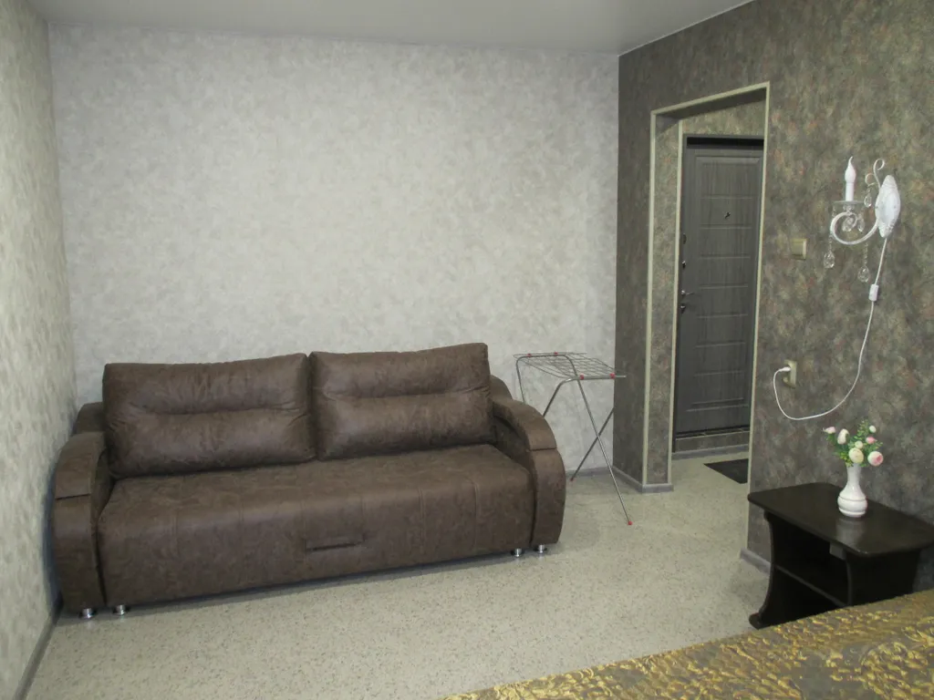 Квартира с отличным ремонтом рядом с Аквапарком