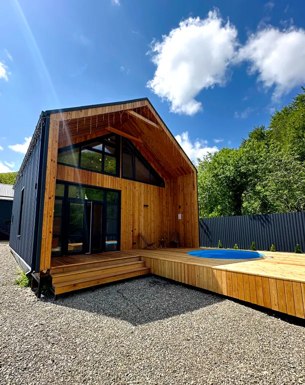 Коттедж Барнхаус Лес и горы — аренда посуточно в Каменномостский