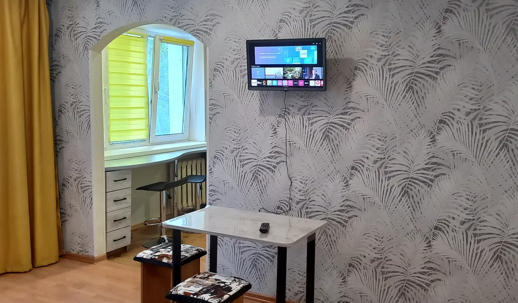 Самый центр, второй этаж, большая парковка