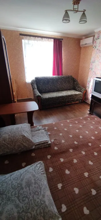 Четырёхместный двухкомнатный номер на берегу моря