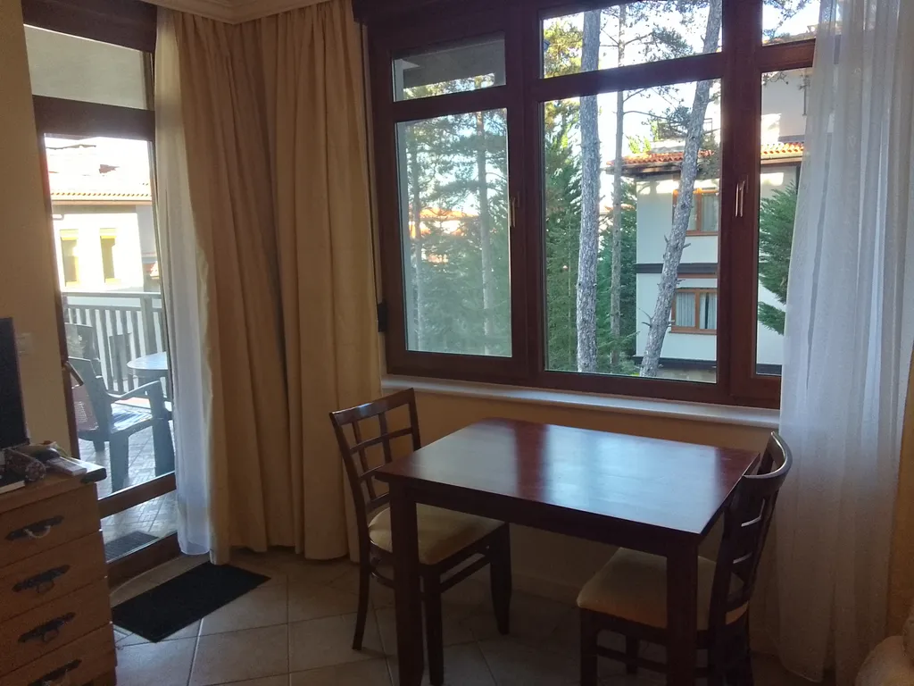 Трехкомнатный люкс в соснах у моря в Санта Марина