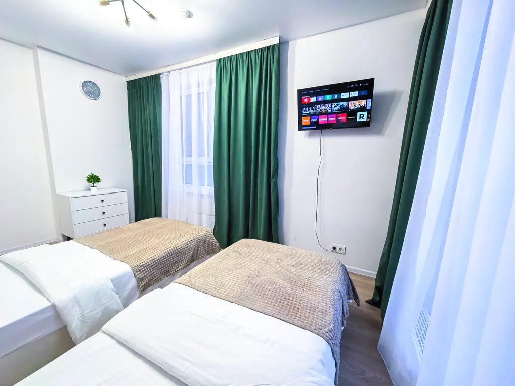 Новая вместительная квартира у МРНЦ им. Цыба