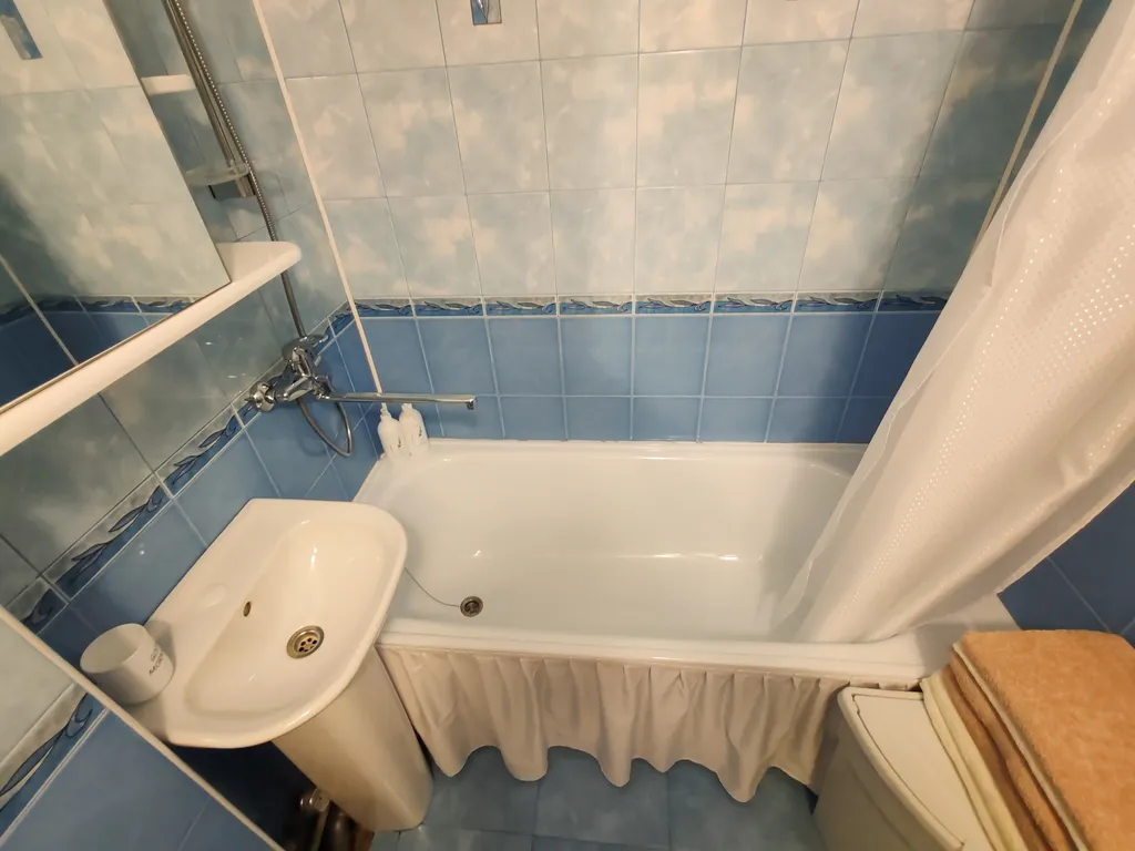 Светлая 2-комнатная квартира с библиотекой на Студенческом бульваре у ПетрГУ