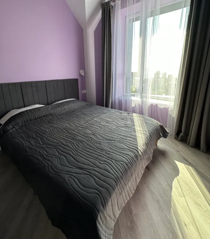 Новые апартаменты, класса комфорт, в центре, с видом на море