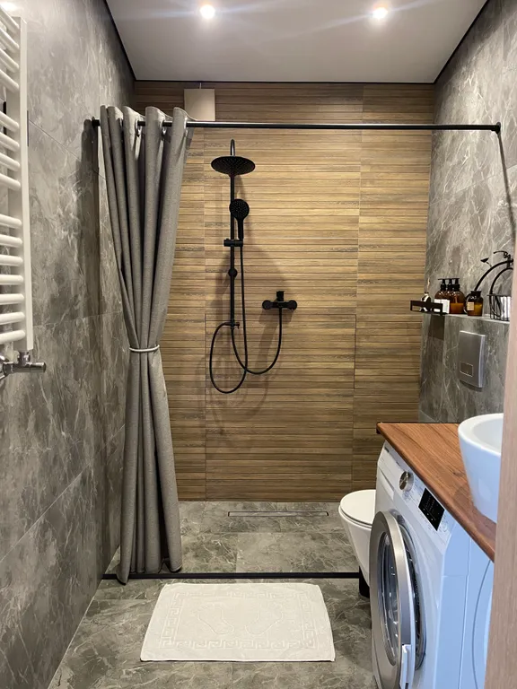 Дом с дизайнерским ремонтом в стиле лофт