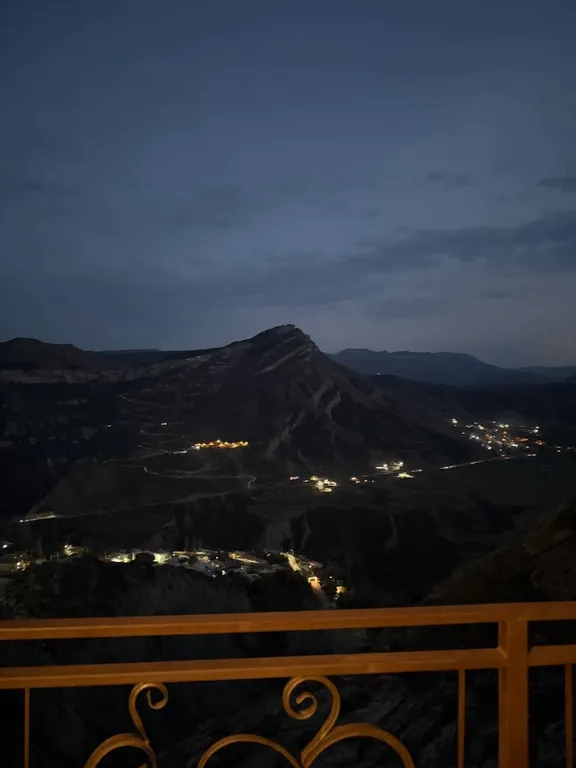 Роскошный эко дом Аквамарин с террасой у водопада и леса