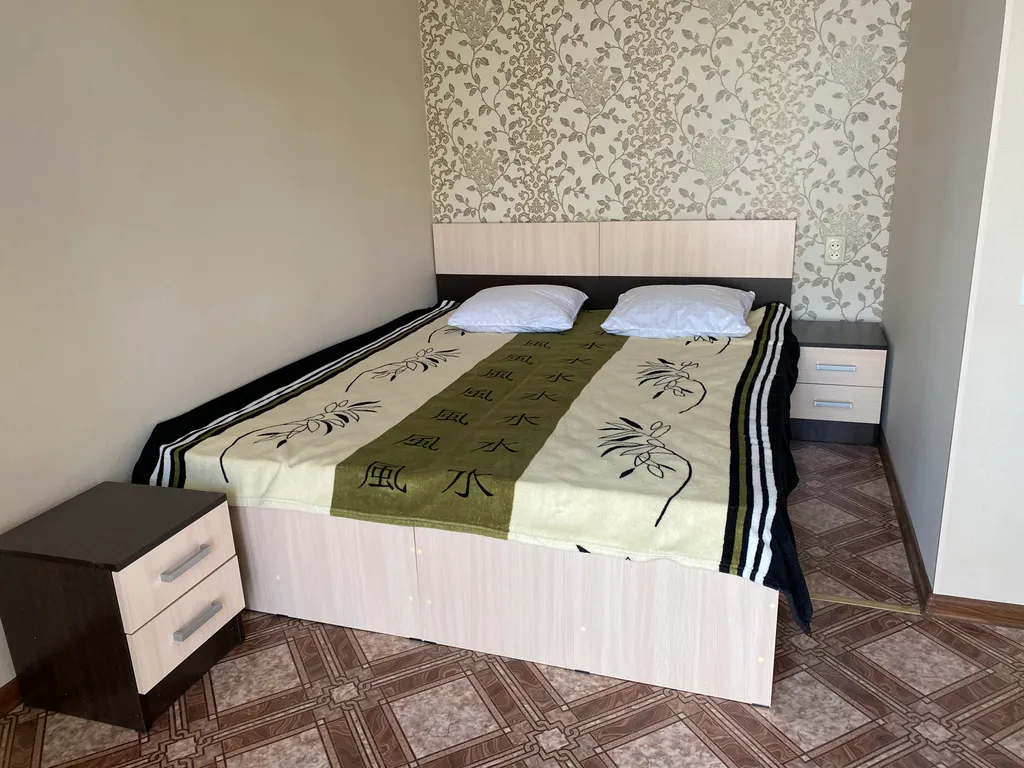 Двухкомнатный дом с кухней на 2 этаже