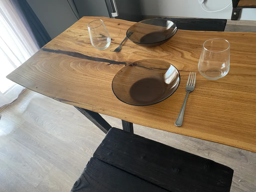 Квартира с видом на можжевеловую рощу и море