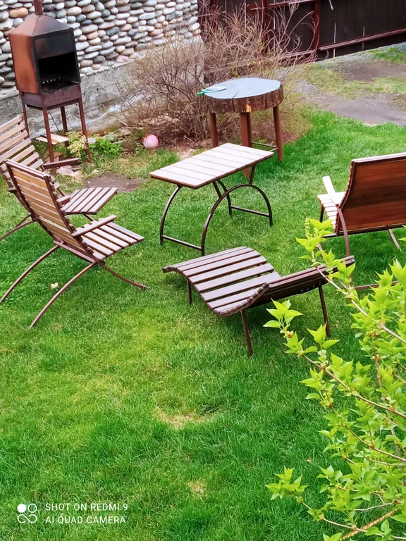 Дом на берегу реки чемал