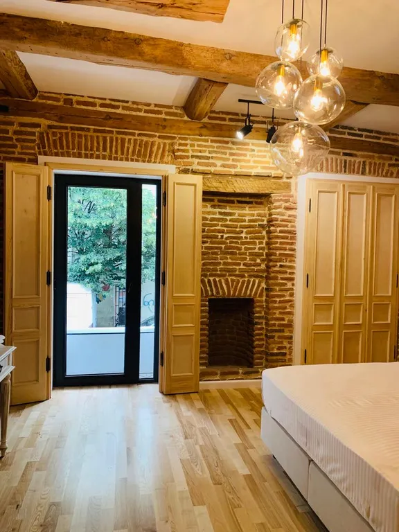 Дизайнерская квартира под старину