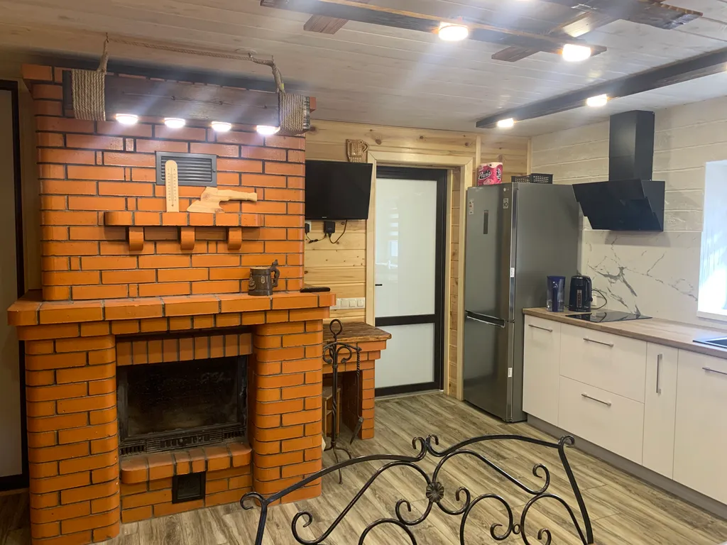 Красивый гостевой дом с баней на дровах возле Минского Моря