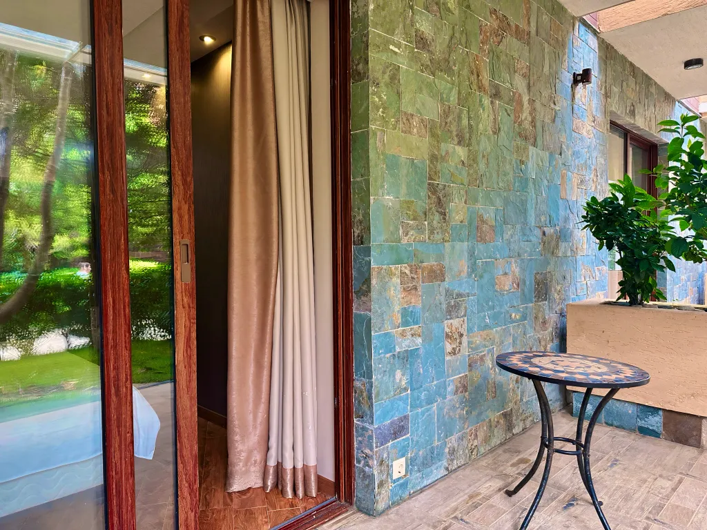 Романтичная студия с террасой Dreamland Oasis