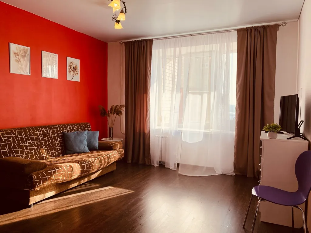 Яркий апартамент на Ленинградской