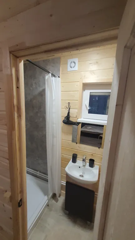 Коттедж Scandi black Уютный домик в сердце леса с панорамным окном — Березовский