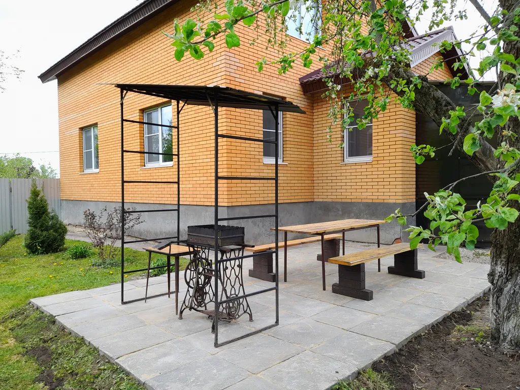 Дом на прудах