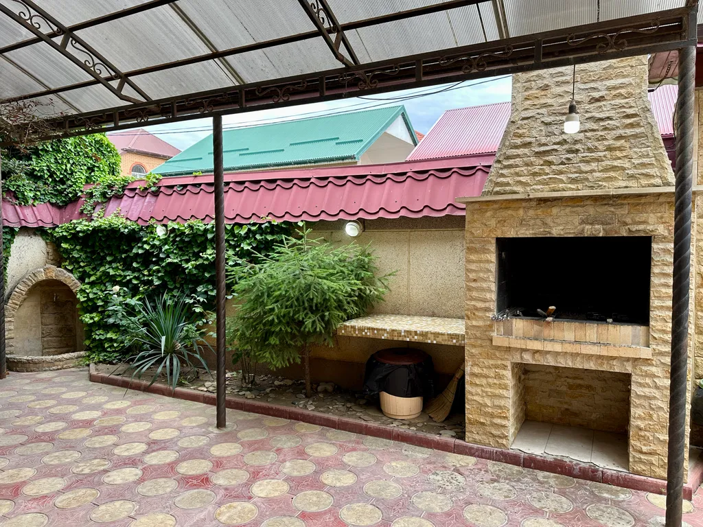 Домик у моря с мангалом