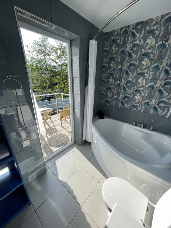 Дом с подогреваемым бассейном и 5 спальнями