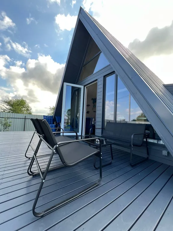 Новый, уютный А-фрейм дом А-шале-ть