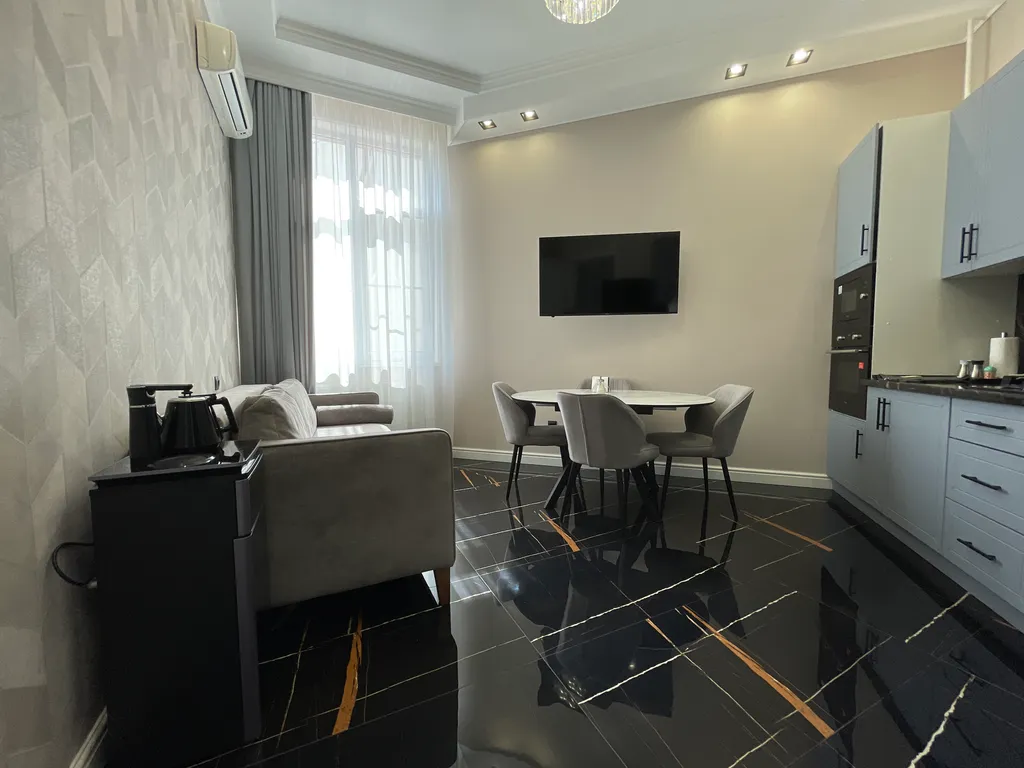 Новые апартаменты 1 береговая ЖК Изумрудный Город